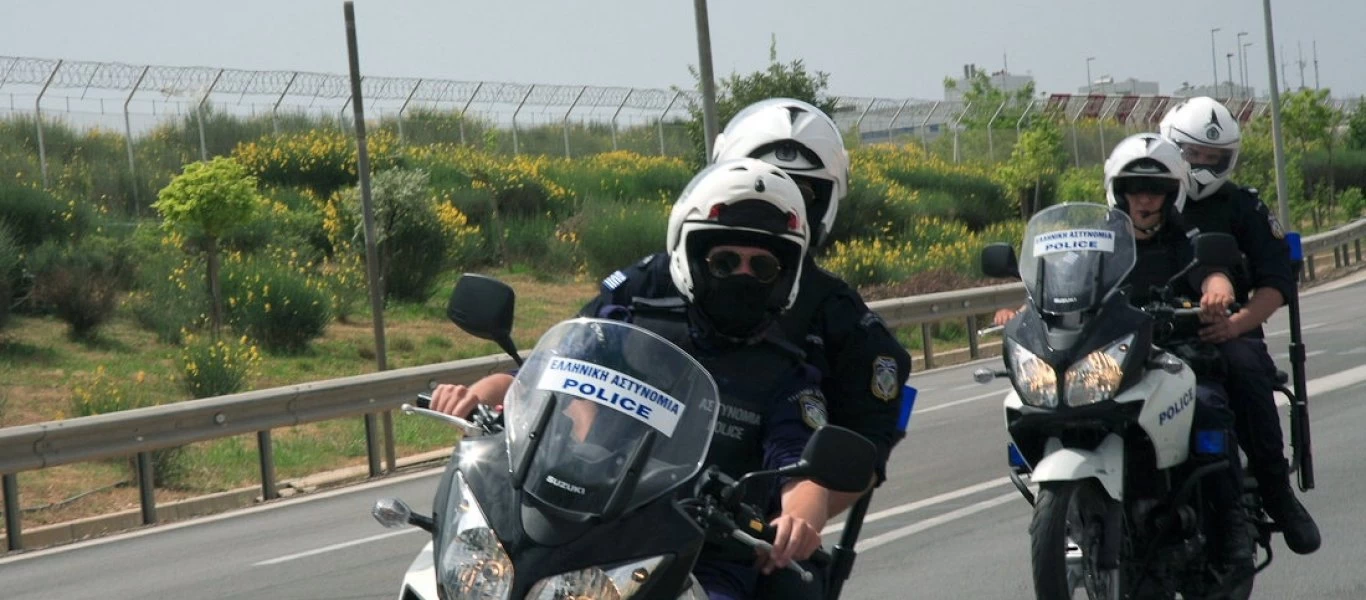 Τροχαίο με αστυνομικούς της ΔΙΑΣ - Μεταφέρθηκαν στο Στρατιωτικό Νοσοκομείο